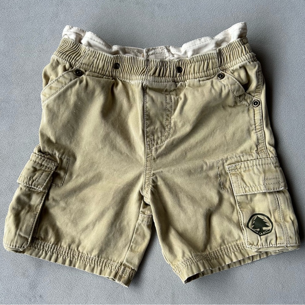 Roots ~ Cargo Shorts ~ Baby Size Large 12-18 Months